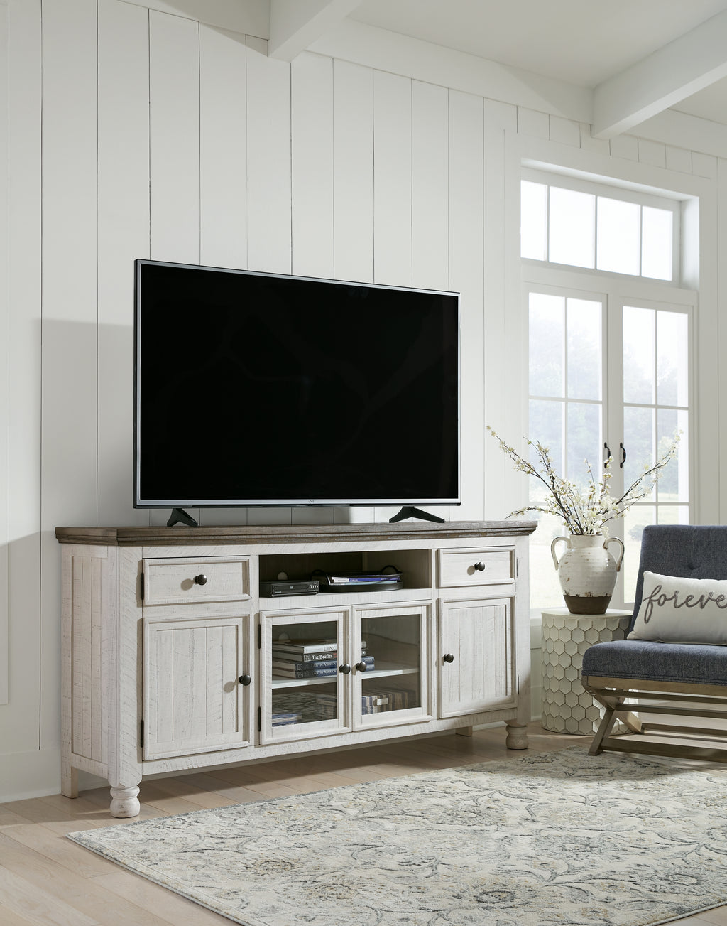 Havalance 67 TV Stand