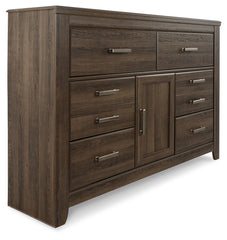 Juararo Queen Poster Bed and Dresser