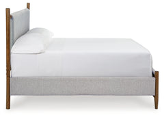 Lyncott King Upholstered Bed